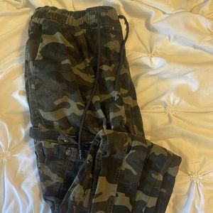 CAMO Joggers